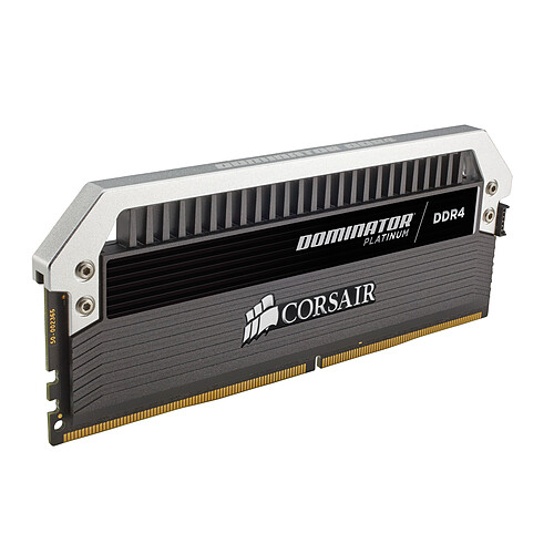 Corsair Dominator Platinum 32 Go (4x 8 Go) DDR4 3600 MHz CL16 pas cher