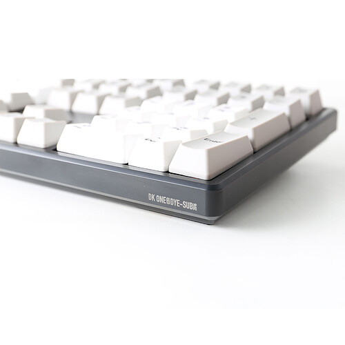 Ducky Channel One (coloris gris - Cherry MX Speed Silver) pas cher