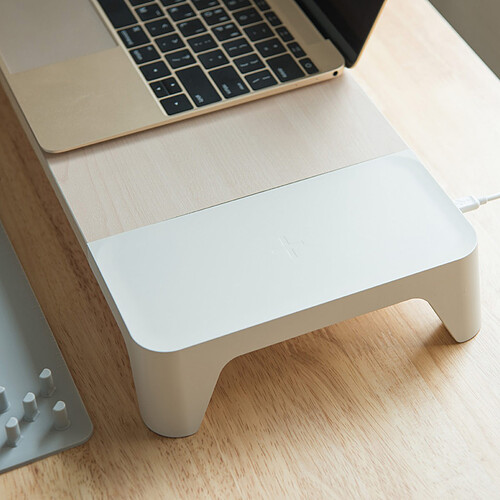 XtremeMac Wooden Stand Wireless Charging pas cher