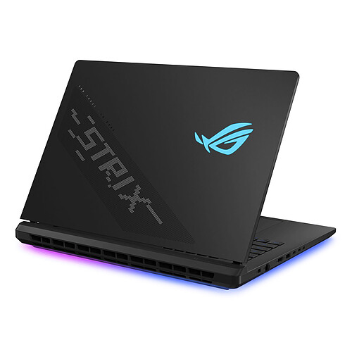 ASUS ROG STRIX SCAR 18 G835LX-DRSA082W pas cher